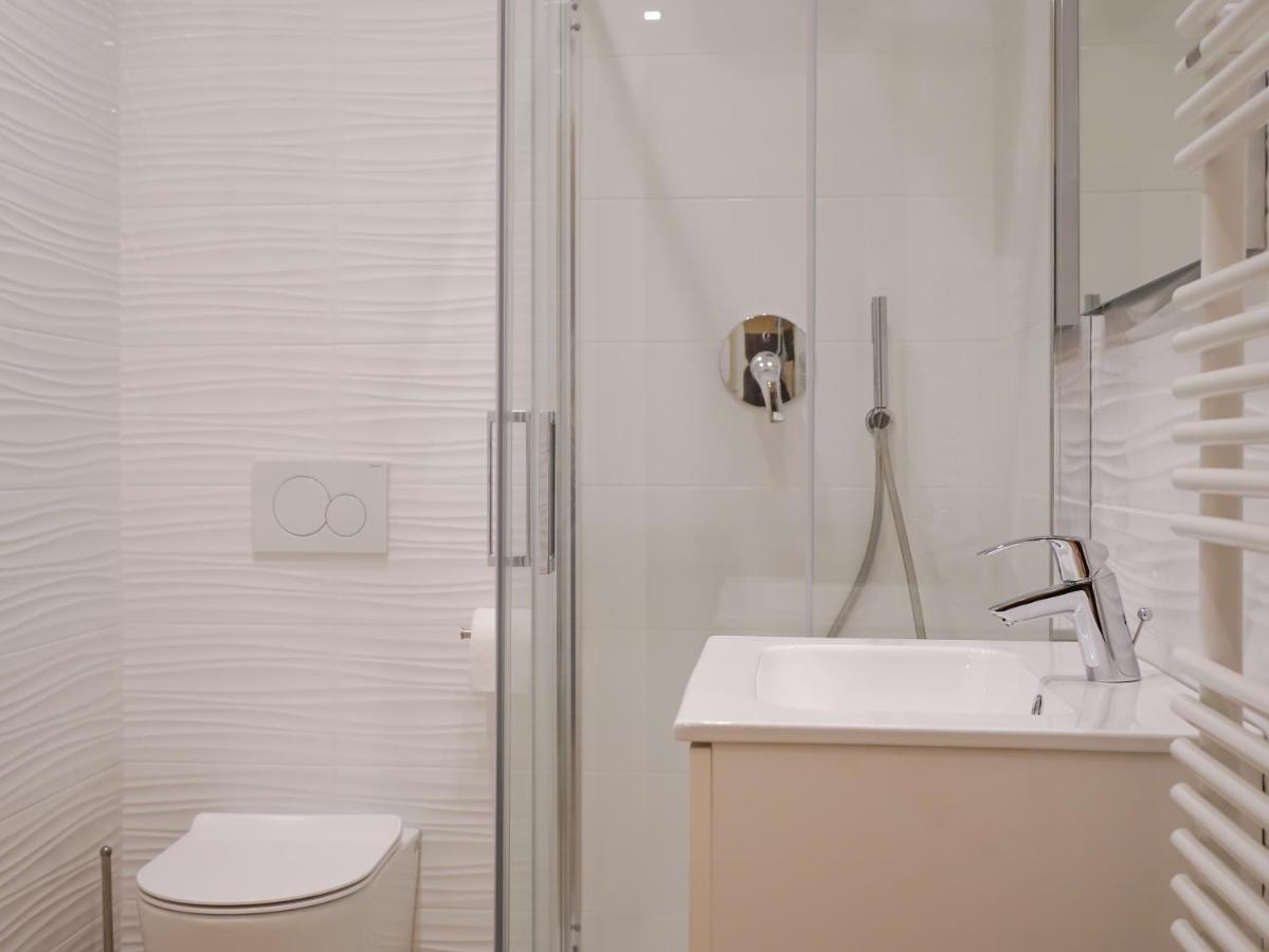 Adria Luxury Residence - Centro Trieszt Kültér fotó